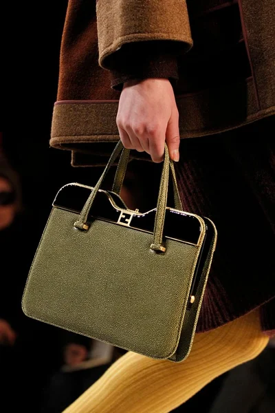 Look 36
